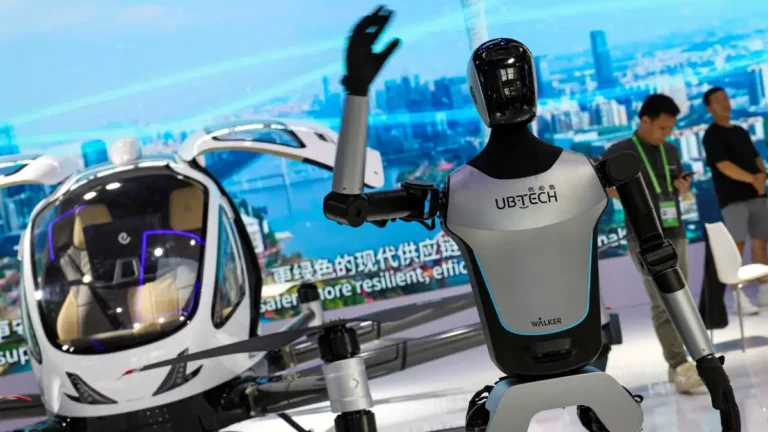человекоподобные роботы UBTech