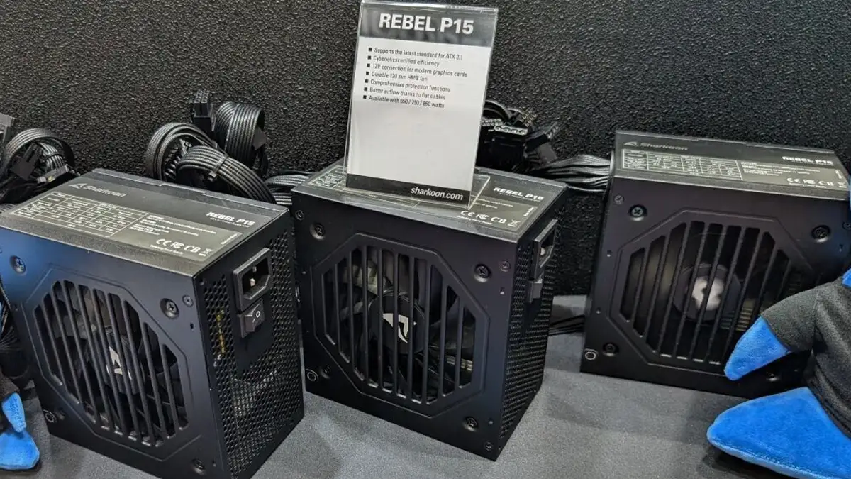 Sharkoon Rebel P15 750W