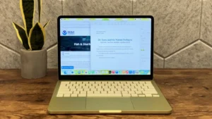 MacBook Neo перегрев