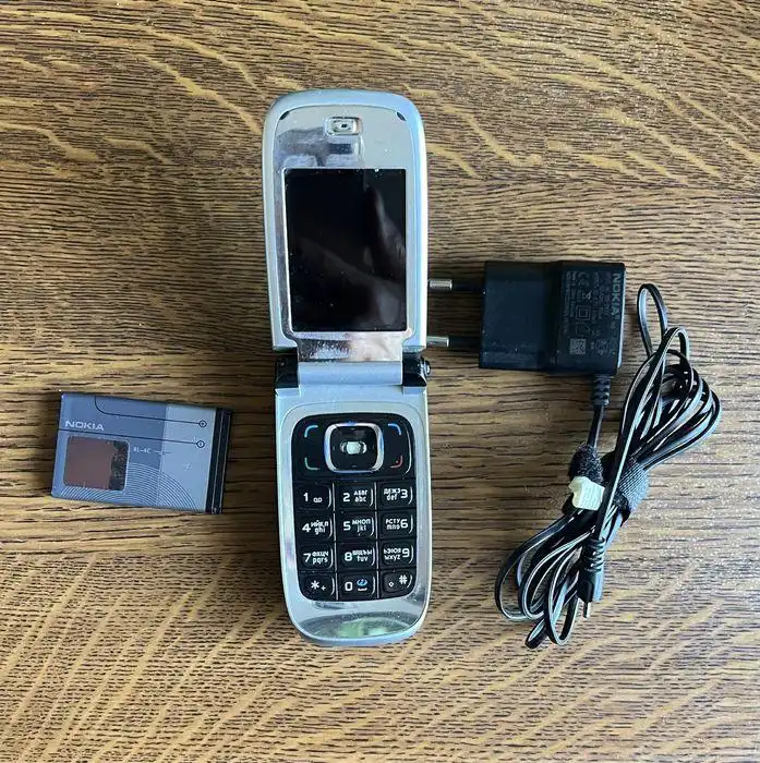 зарядное устройство нужно для Nokia 6131